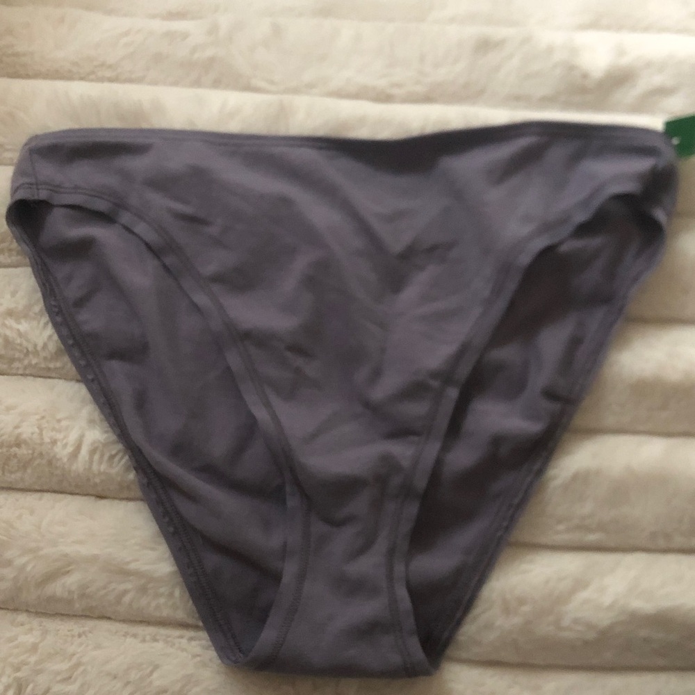 GAP Women's mid rise brief size small NWT